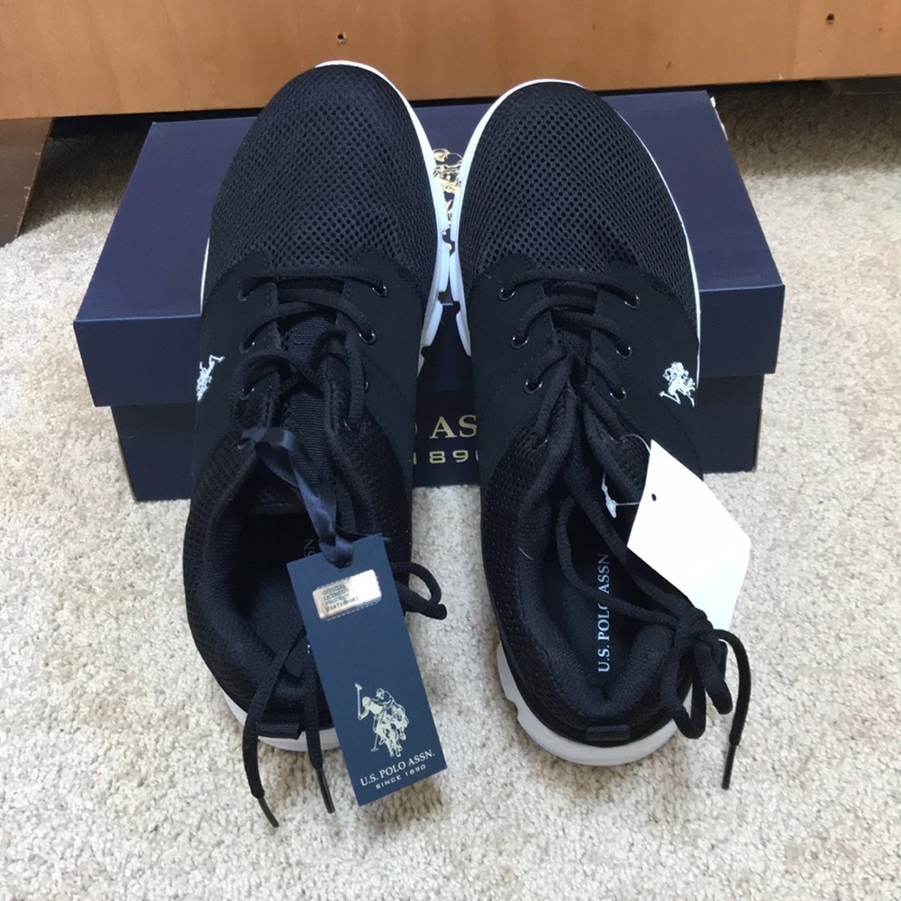 NIB! U.S. POLO Assn size 8.5 men’s black with white sneakers